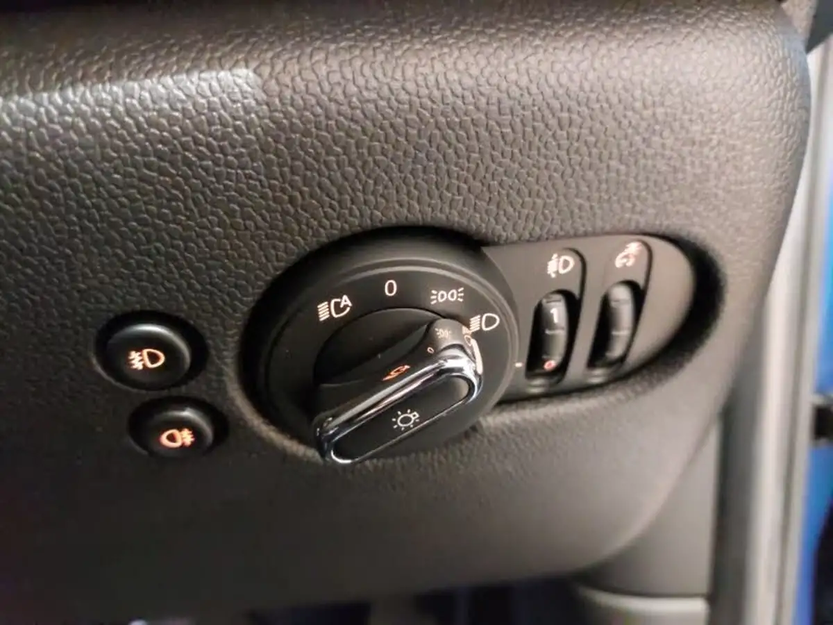 2018-mini-cooper-20-cooper-s-exclusive-ss-hatchback-3d-sport-auto-big-11
