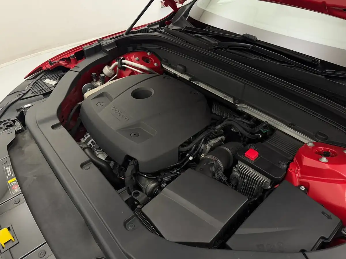 2019-volvo-xc60-20-t5-r-design-awd-big-27