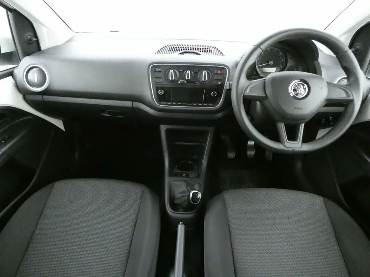 2019-skoda-citigo-10-colour-edition-3d-big-11