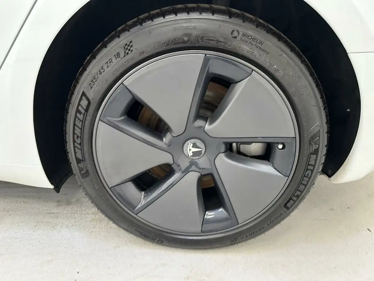 2021-tesla-model-3-e-standard-plus-big-27