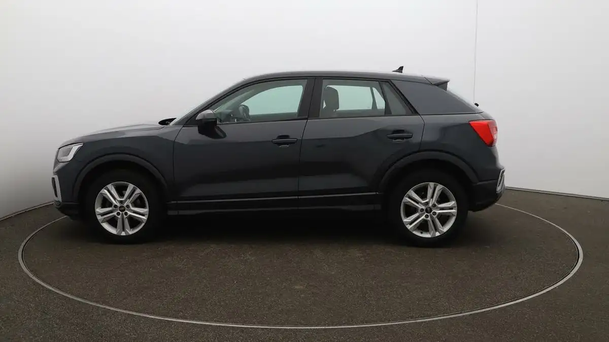 2022-audi-q2-10-30-tfsi-sport-big-55