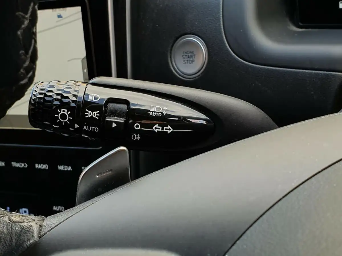 2022-hyundai-tucson-16-t-gdi-premium-230ps-hybrid-auto-big-24