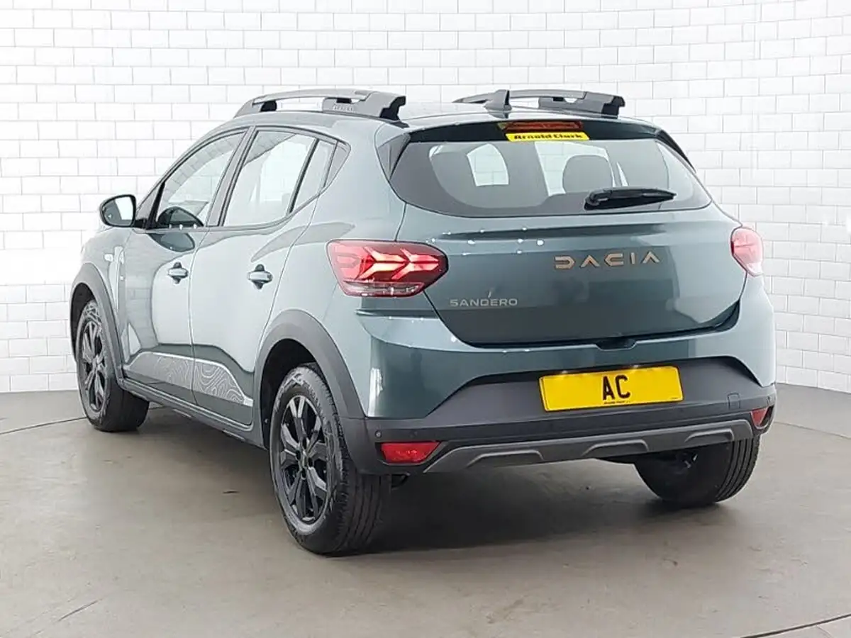 2024-dacia-sandero-stepway-10-tce-extreme-90bhp-big-1