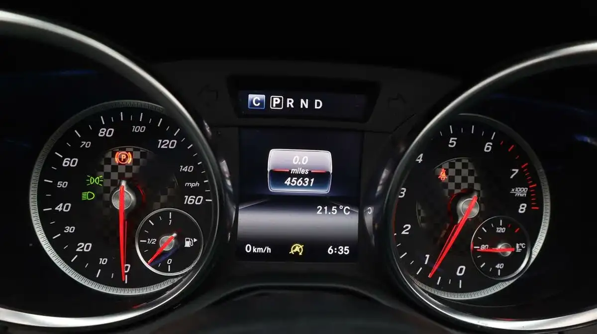 2019-mercedes-benz-slc-16-slc180-amg-line-9g-tronic-big-10