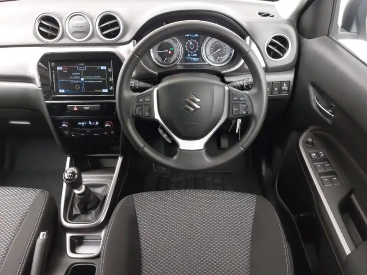 2020-suzuki-vitara-14-boosterjet-sz-t-140ps-big-6