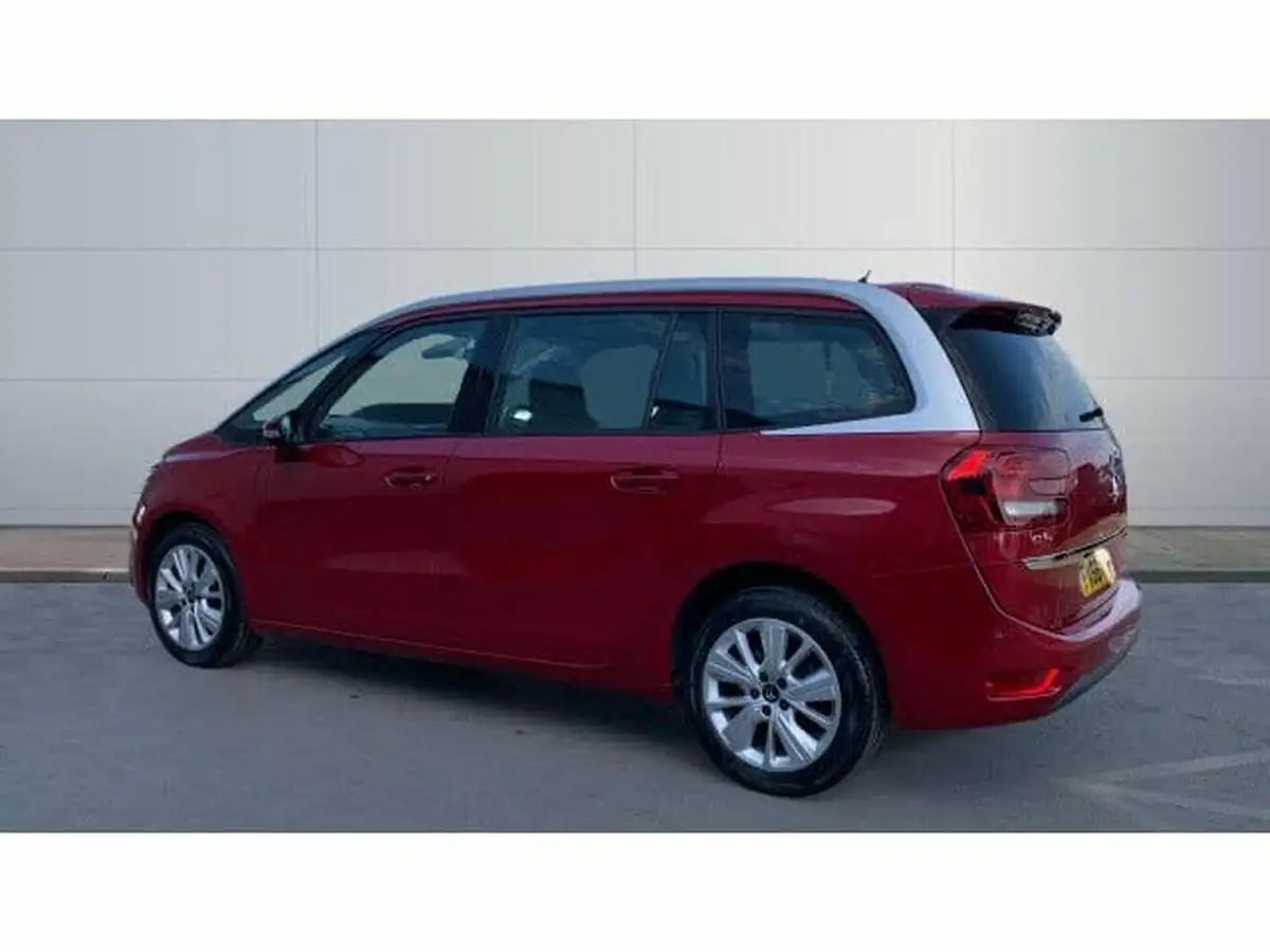 2016-citroen-grand-c4-picasso-16bluehdi-feel-eat6-big-1