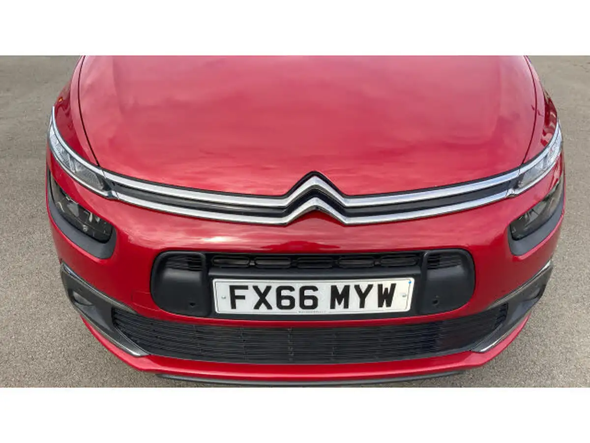 2016-citroen-grand-c4-picasso-16bluehdi-feel-eat6-big-49