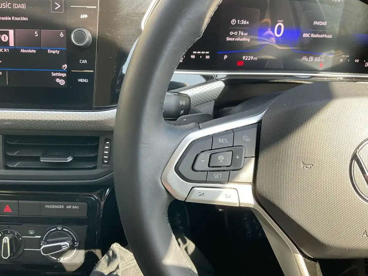 2024-volkswagen-t-cross-10-tsi-move-110ps-dsg-big-23