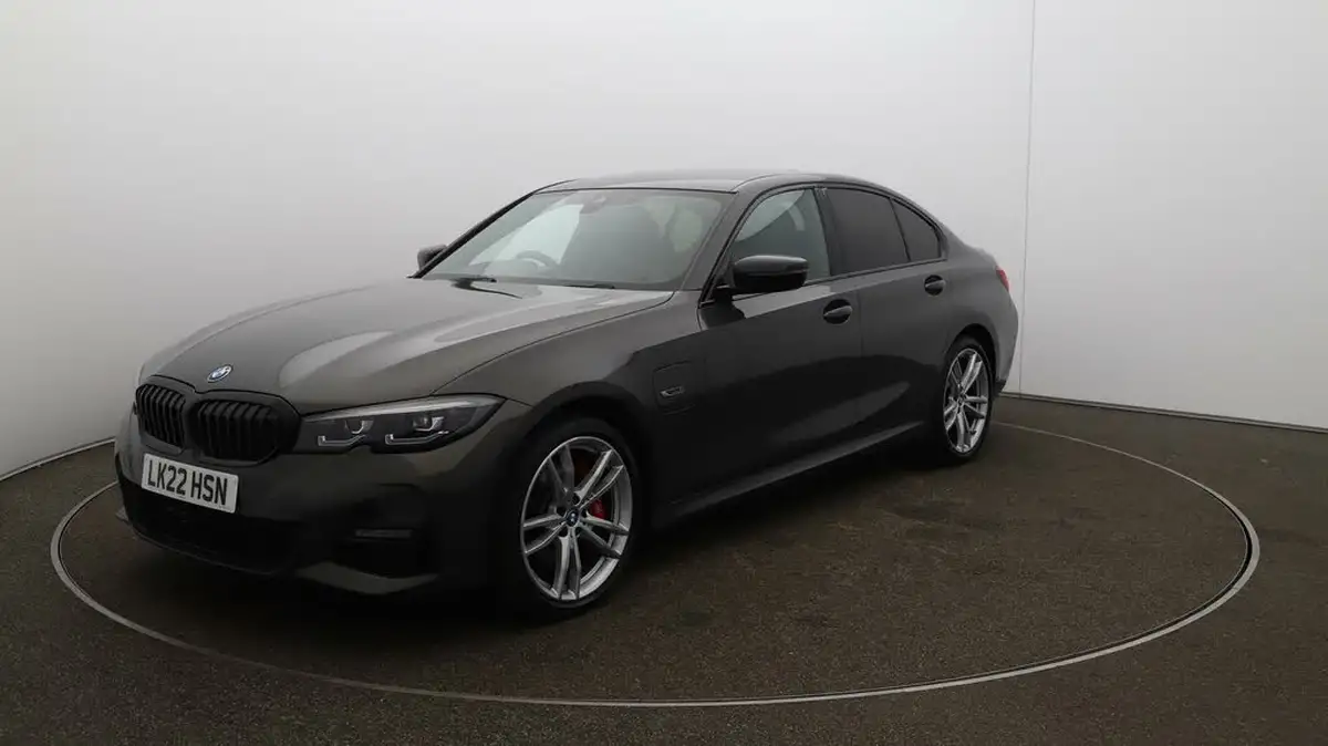 2022-bmw-3-series-20-330e-m-sport-pro-edition-saloon-4d-big-3