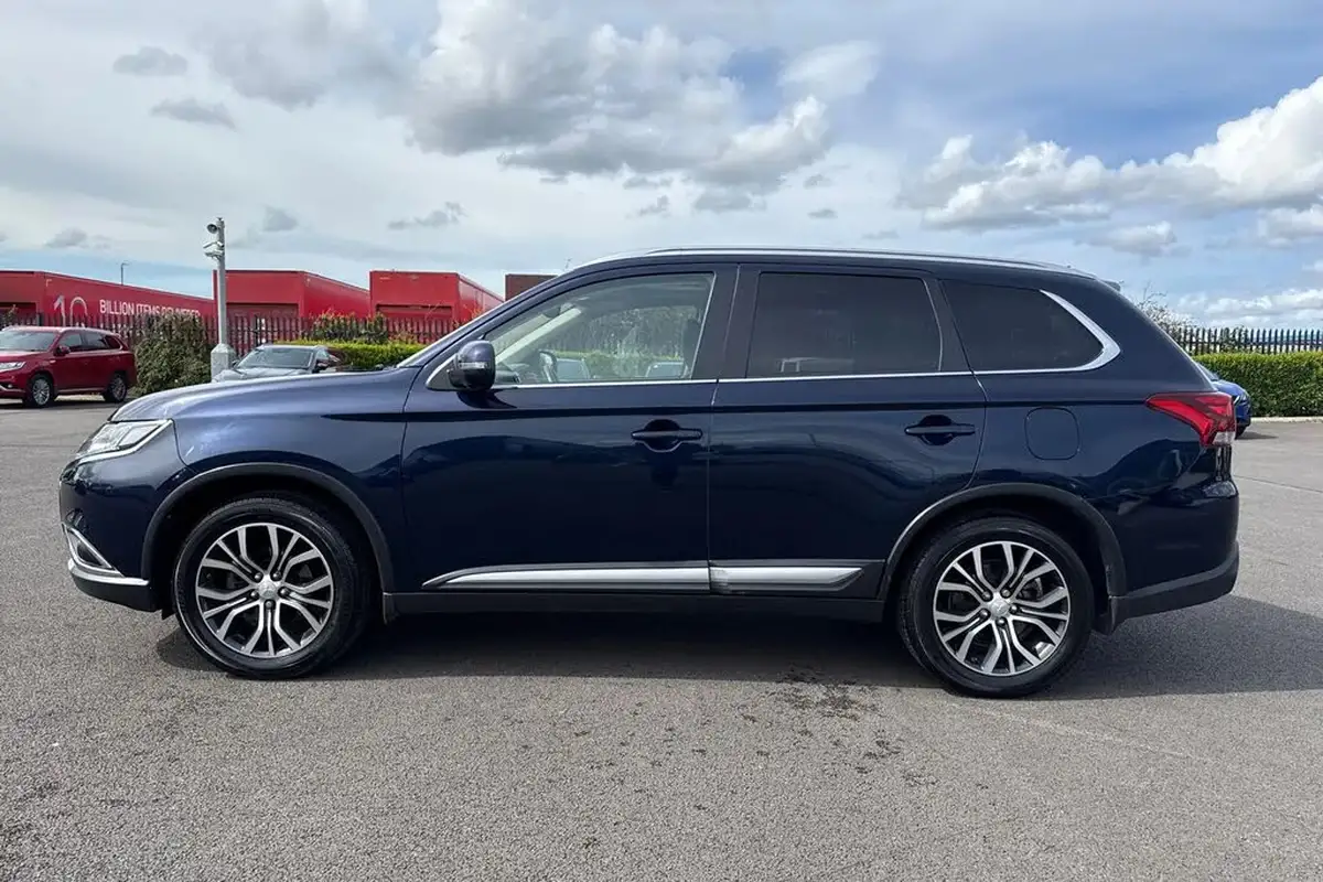 2017-mitsubishi-outlander-22di-d-4-auto-big-29