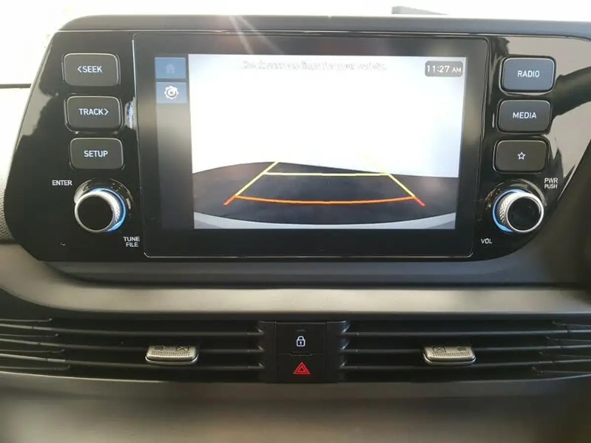 2024-hyundai-i20-10-t-gdi-advance-big-11