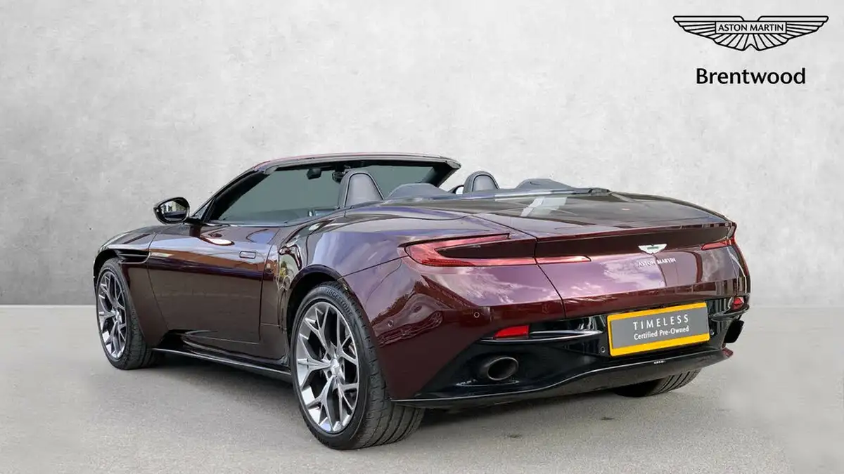 2019-aston-martin-db11-40-v8-big-1