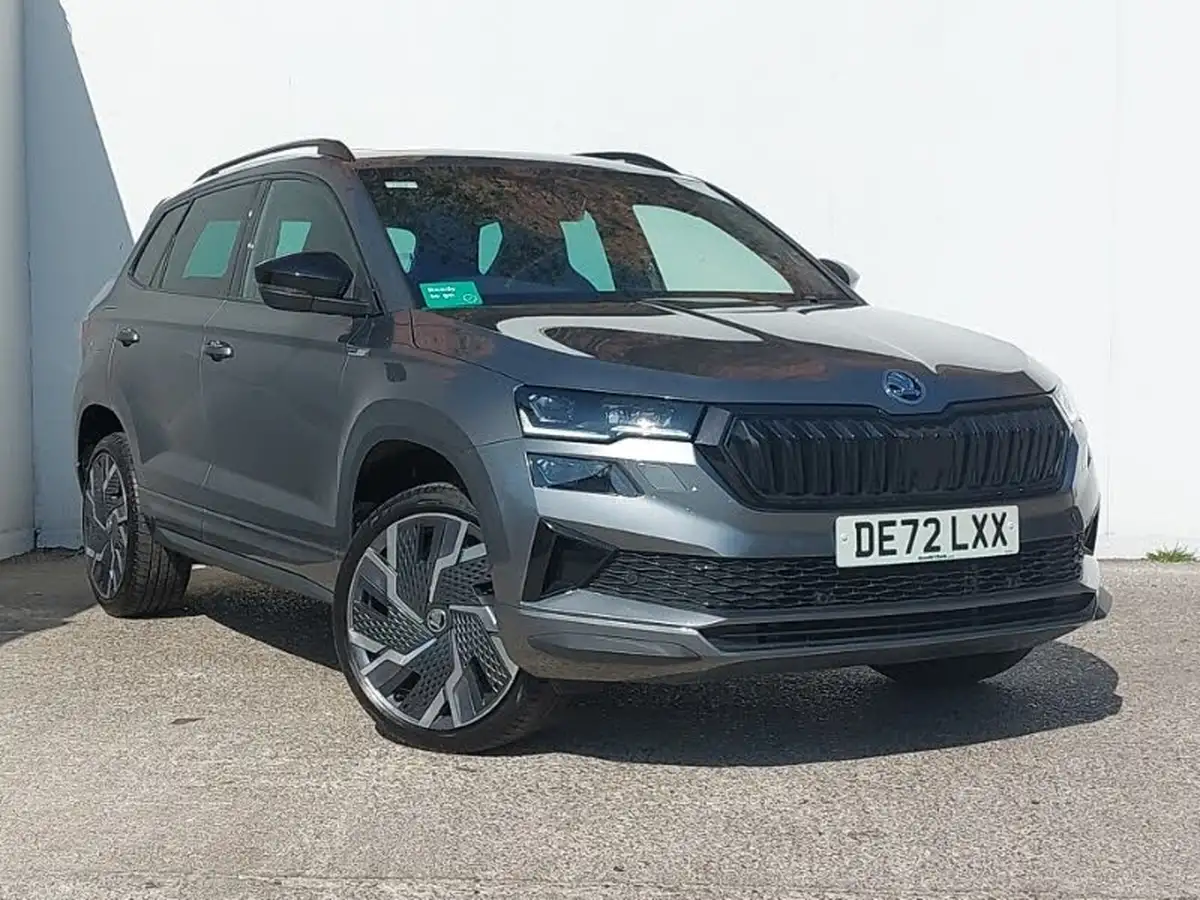 2022-skoda-karoq-15-tsi-sportline-big-0