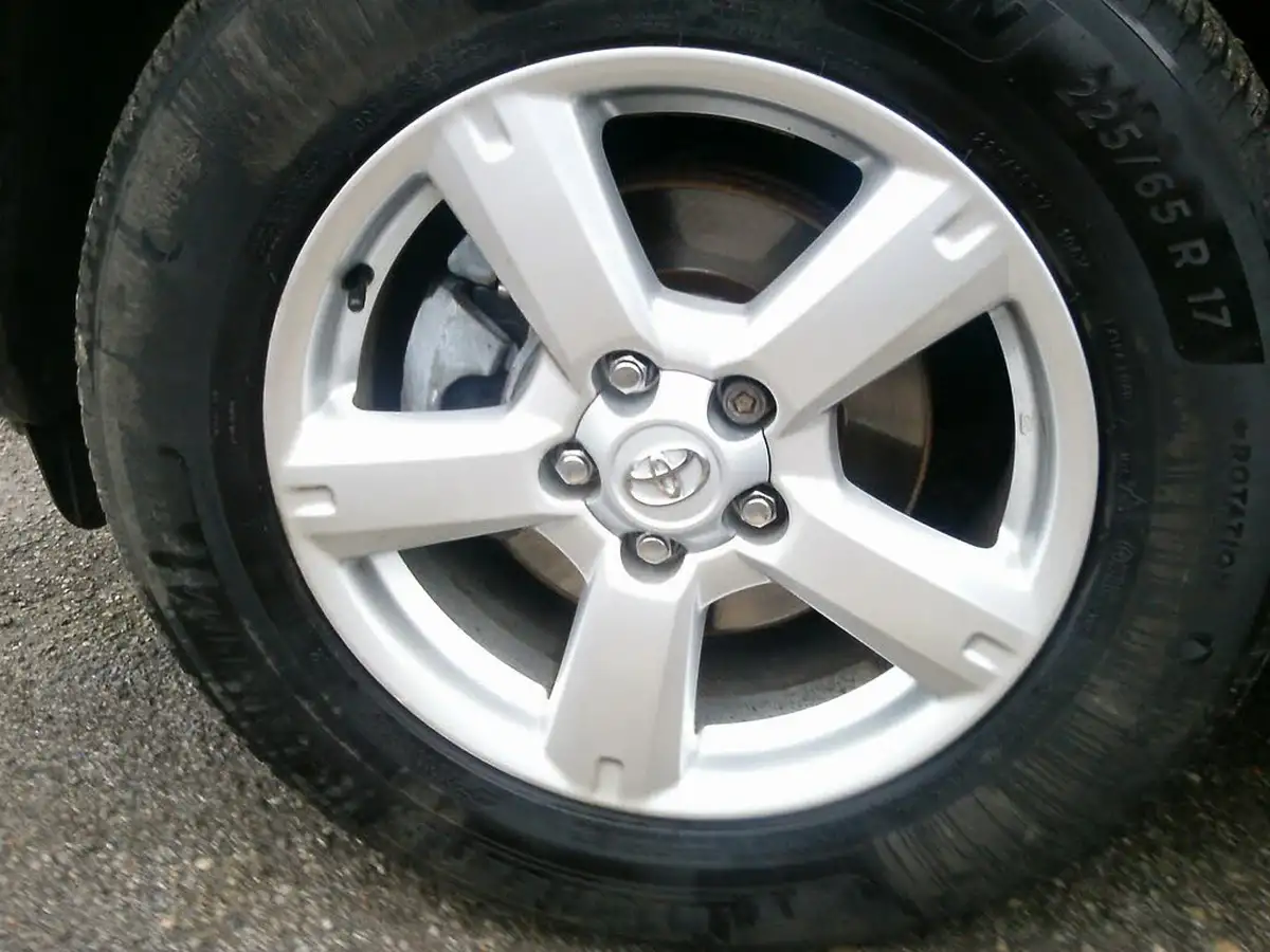 2007-toyota-rav4-22td-xt-r-big-26