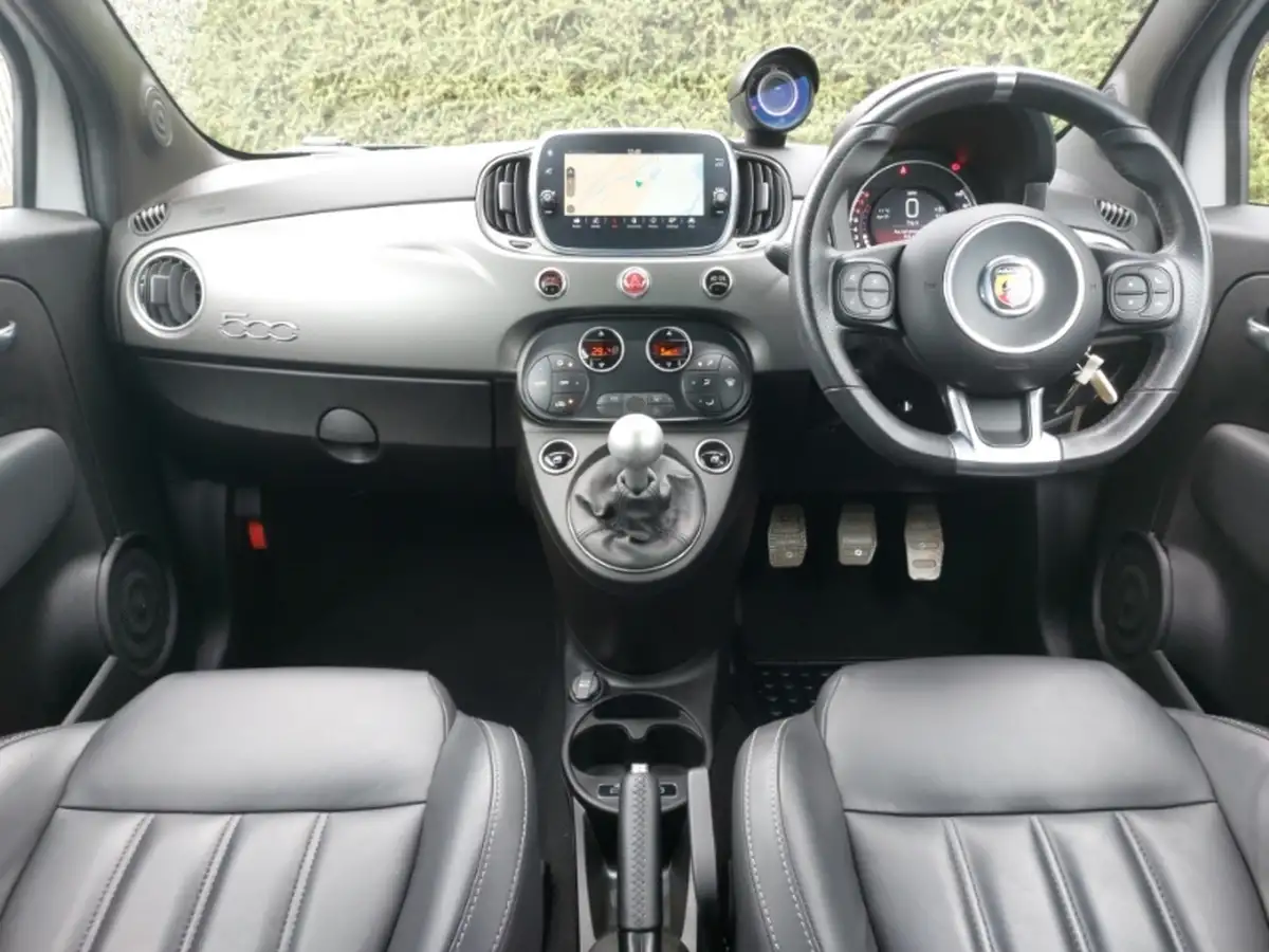 2020-abarth-595-14-tjet-turismo-70th-big-2