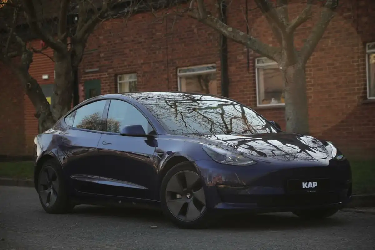 2020-tesla-model-3-e-long-range-big-0