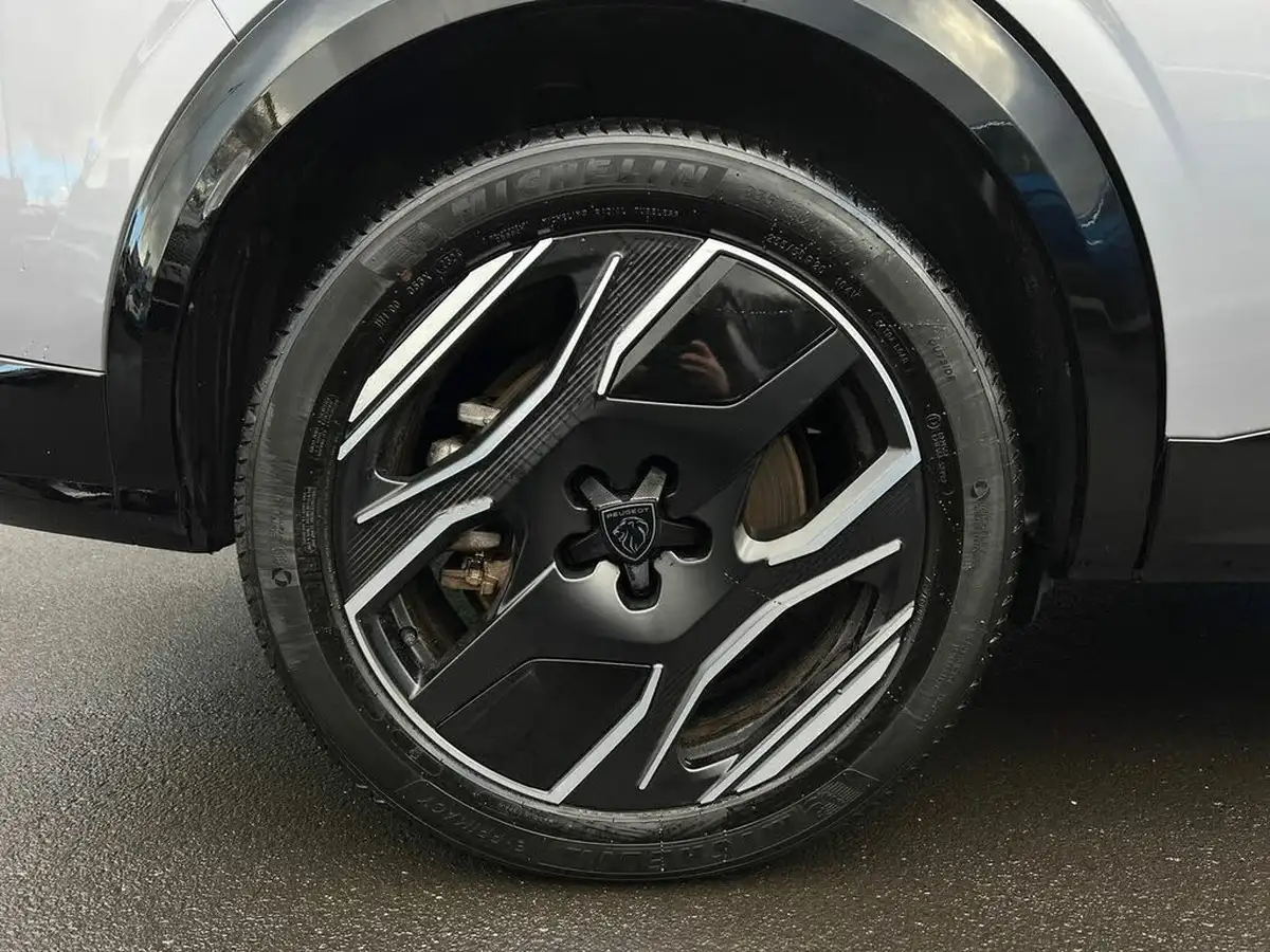 2024-peugeot-5008-suv-e-gt-big-24
