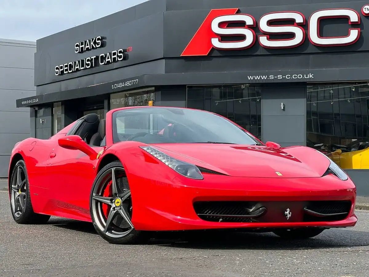 2015-ferrari-458-45-italia-big-0