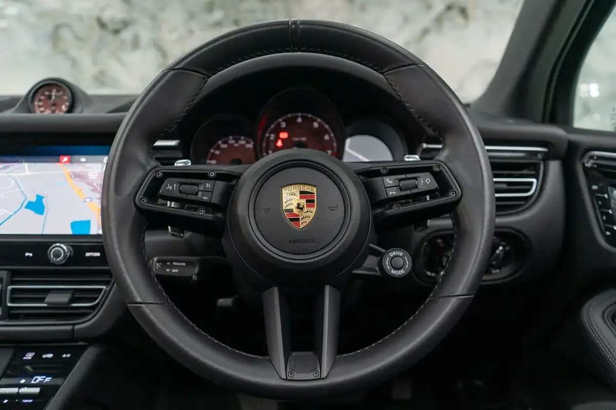2023-porsche-macan-29-v6-s-big-29