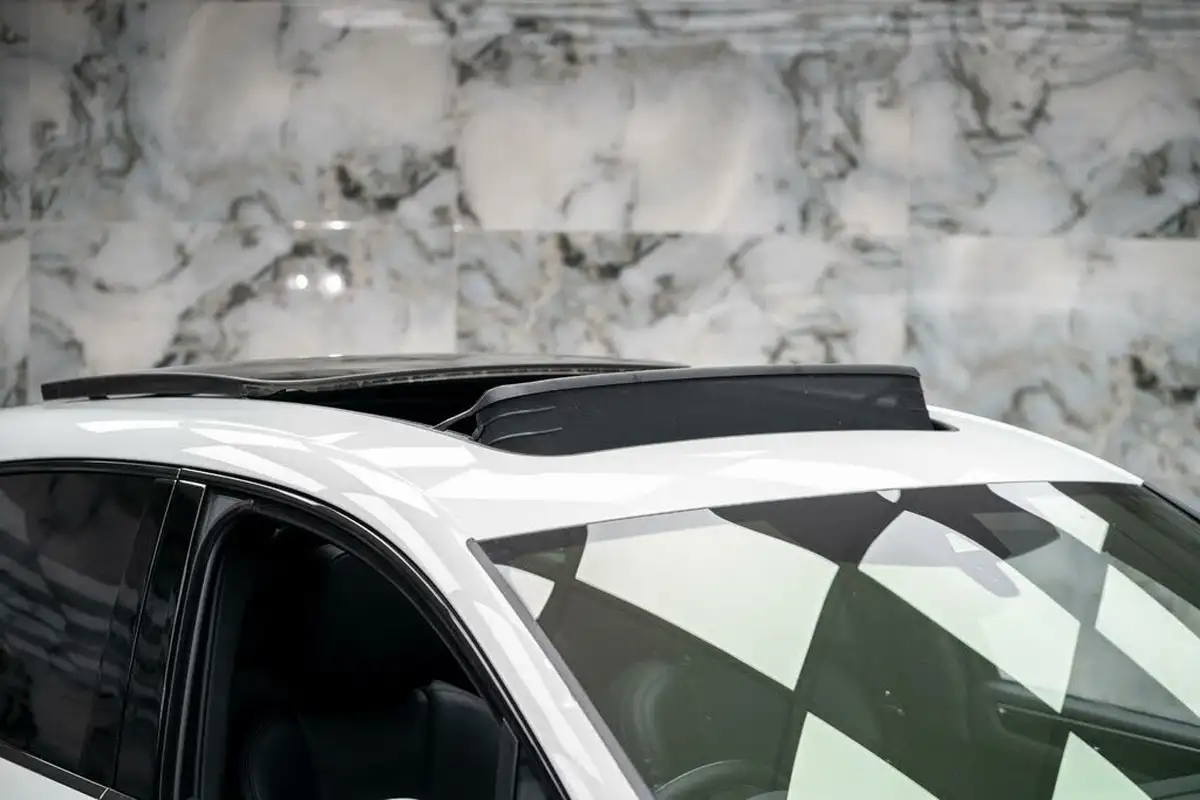 2023-porsche-macan-29-v6-s-big-1