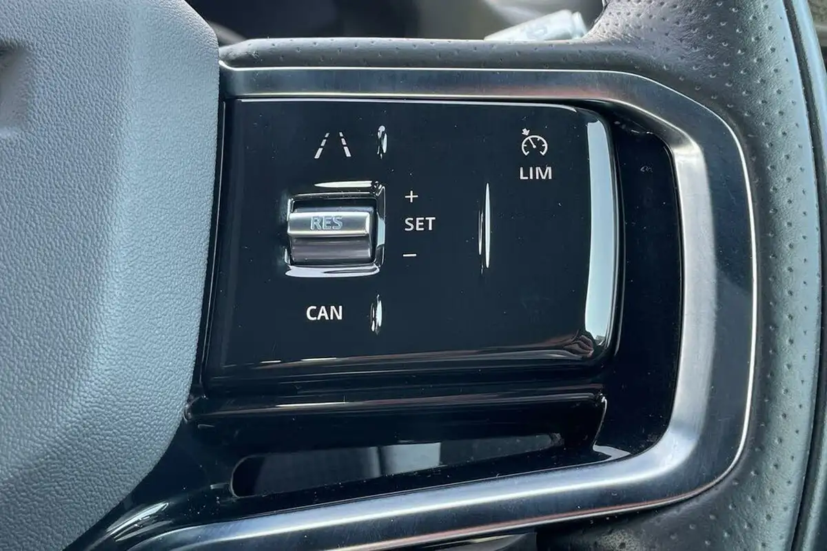 2021-land-rover-range-rover-evoque-20-p200-r-dynamic-s-big-23