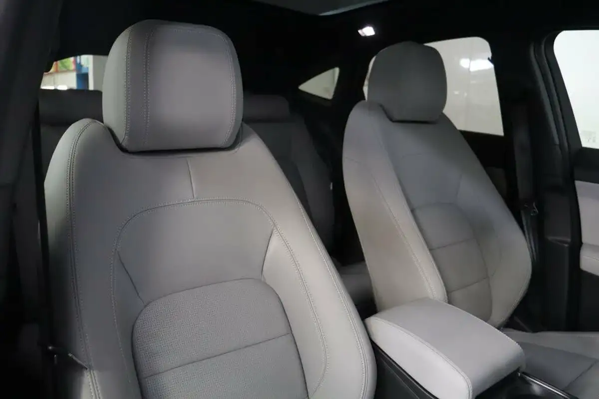 2024-jaguar-e-pace-15-p160-r-dynamic-s-big-24
