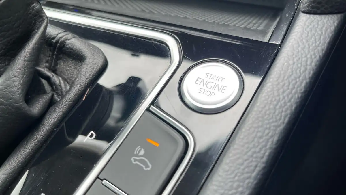 2021-volkswagen-passat-14-tsi-gte-estate-5d-big-22