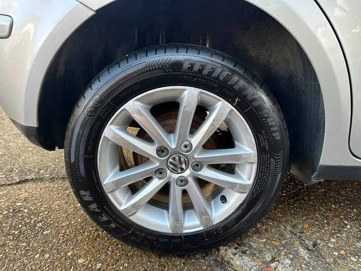 2008-volkswagen-polo-14-s-5d-auto-big-23