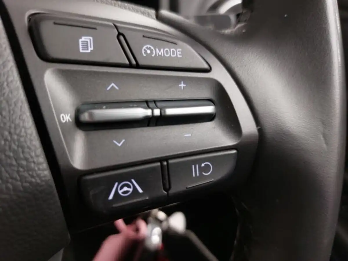 2023-hyundai-kona-10-t-gdi-se-connect-big-15