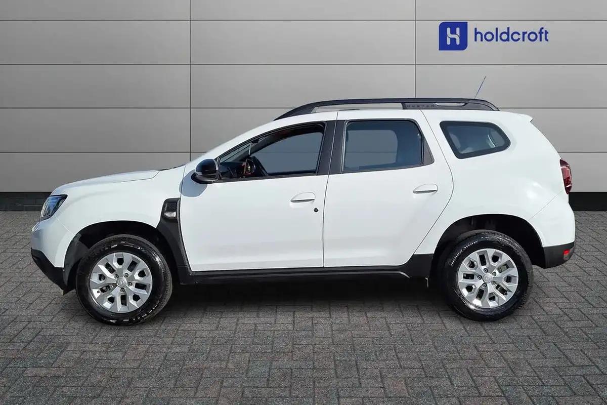 2022-dacia-duster-10-tce-comfort-100bhp-bi-fuel-station-wagon-5d-big-5