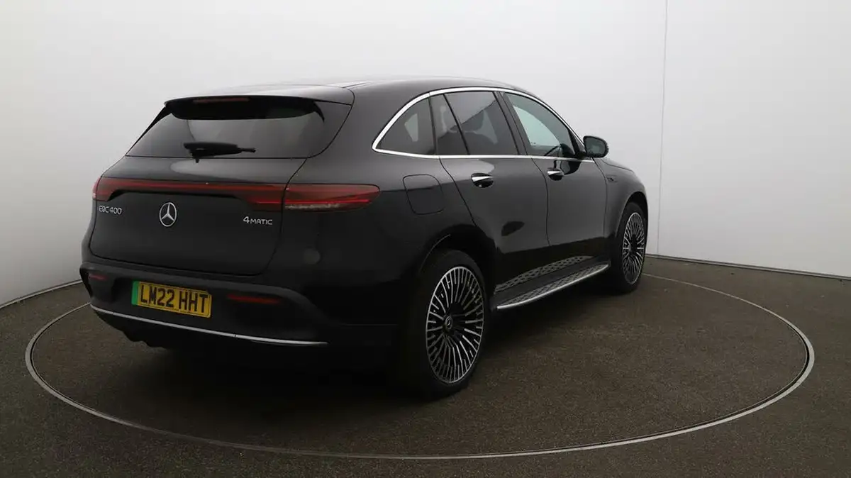 2022-mercedes-benz-eqc-e-eqc-400-amg-line-premium-big-49