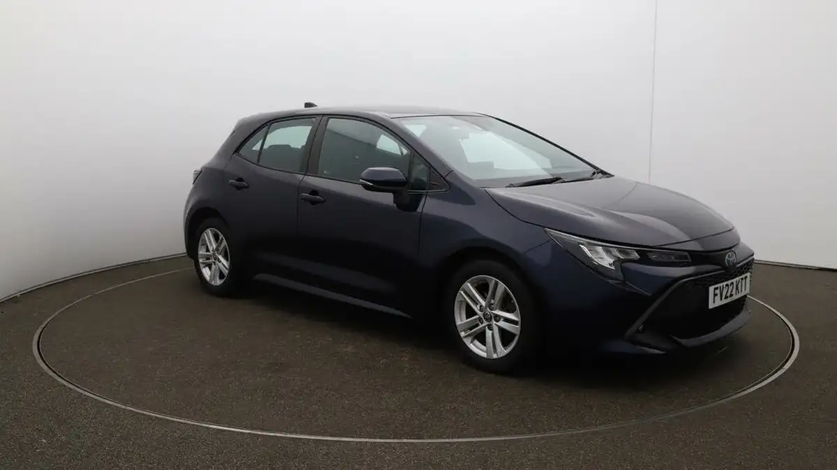 2022-toyota-corolla-18-vvt-i-icon-tech-trk-hatchback-5d-big-35