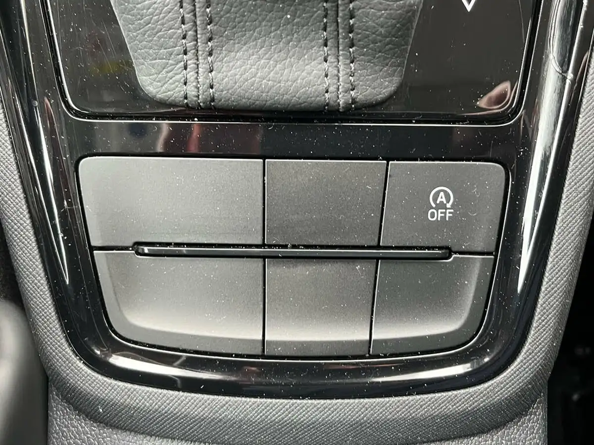2021-skoda-kamiq-10-tsi-se-l-109ps-dsg-big-45