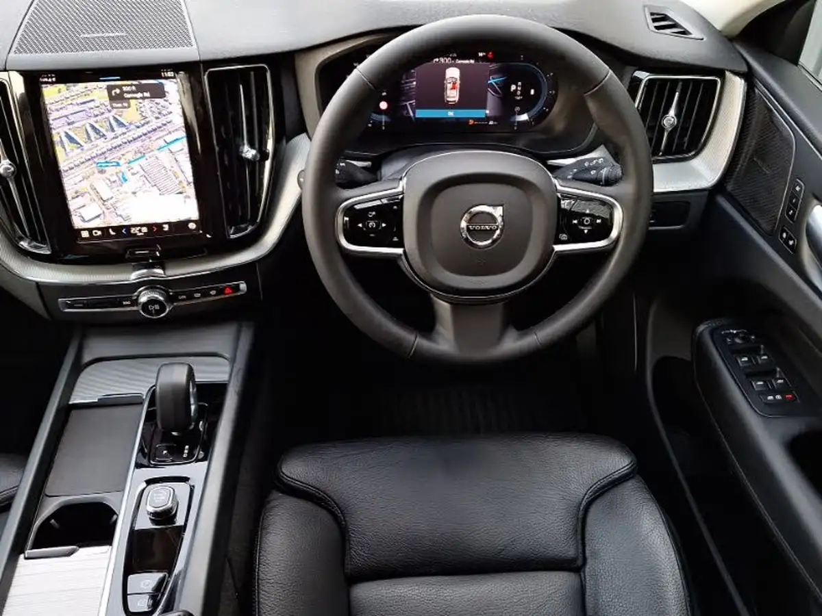 2023-volvo-xc60-20td-b4-plus-big-6