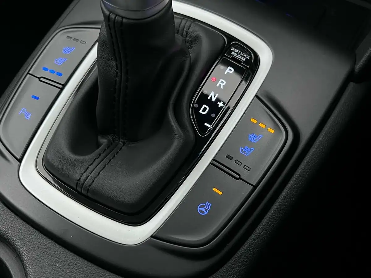 2020-hyundai-kona-16-gdi-premium-se-big-26