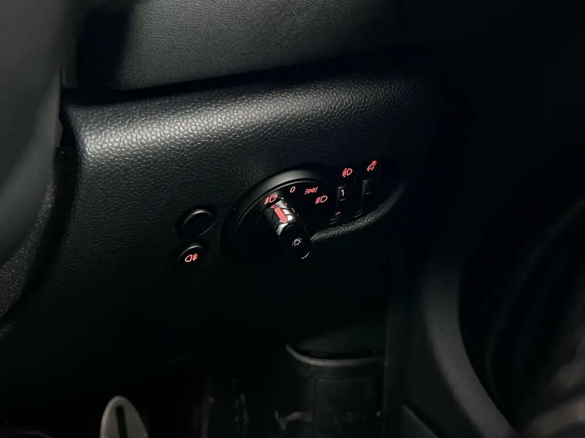2022-mini-cooper-15-cooper-sport-hatchback-3d-big-39