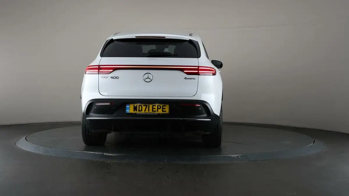 2022-mercedes-benz-eqc-e-eqc-400-amg-line-big-26