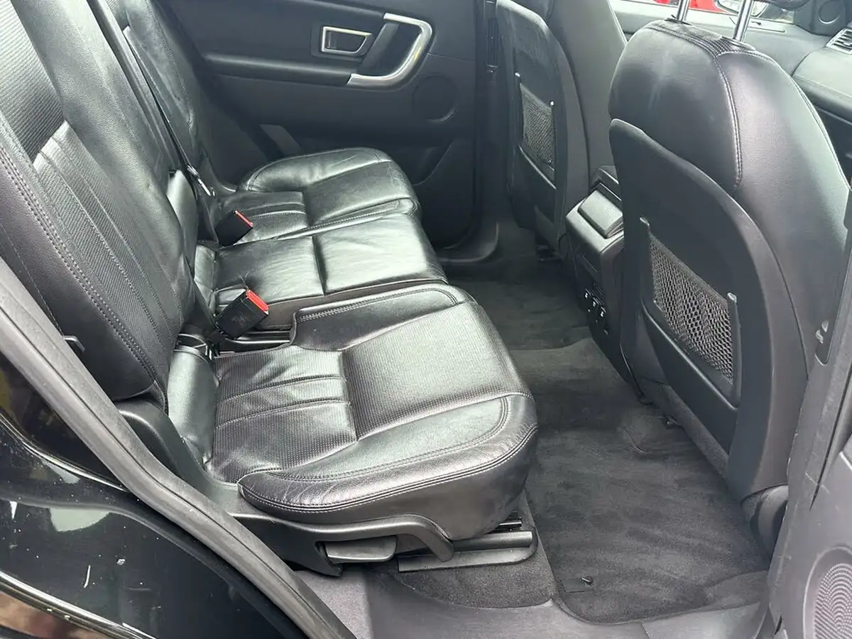 2015-land-rover-discovery-sport-20td4-hse-black-big-13