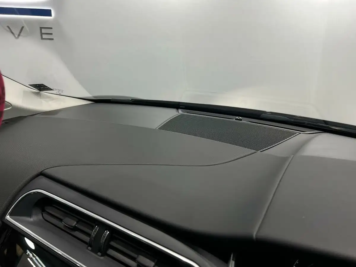 2020-jaguar-i-pace-ev400-s-big-35