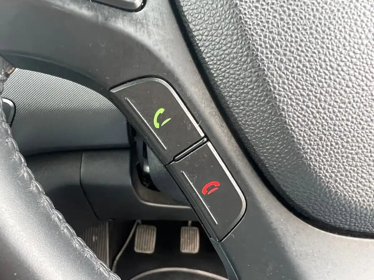 2018-hyundai-i10-10-se-67ps-big-60