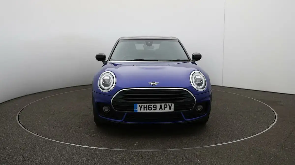 2019-mini-clubman-20td-cooper-d-sport-big-2