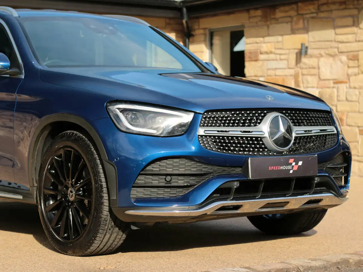 2020-mercedes-benz-glc-class-20-glc300-amg-line-premium-station-wagon-5d-big-21