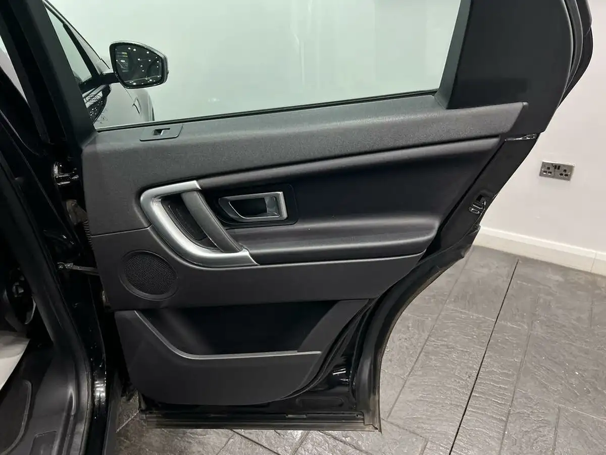 2017-land-rover-discovery-sport-20td4-se-tech-182ps-suv-auto-big-51