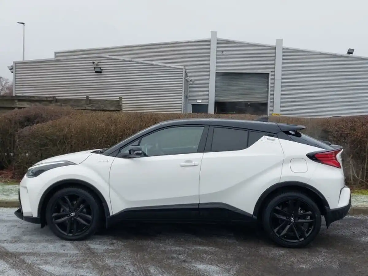 2021-toyota-c-hr-20-vvt-i-gr-sport-big-3