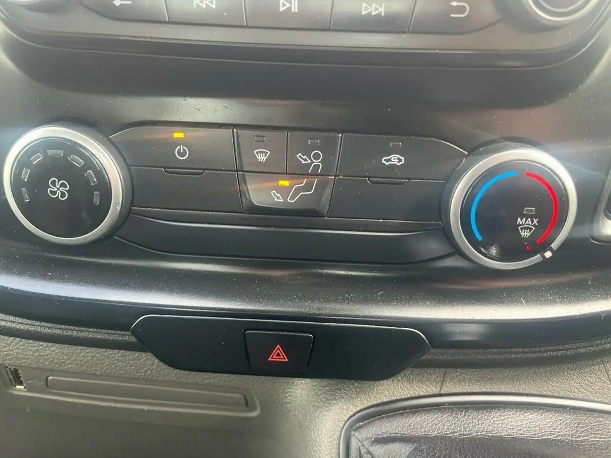 2020-ford-transit-20tdci-350-l2h1-leader-130pseu6dt-fwd-cab-big-23
