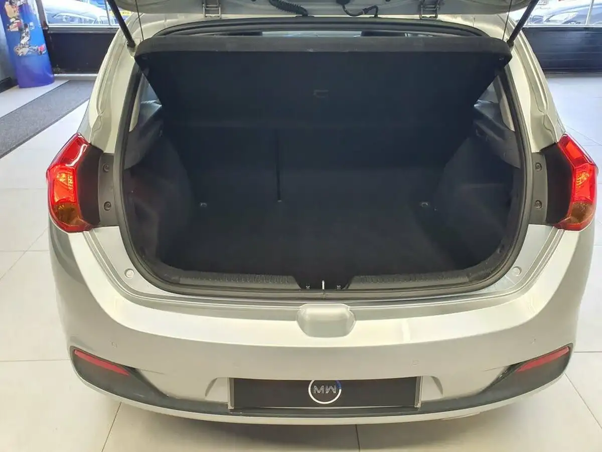 2014-kia-ceed-16crdi-2-hatchback-auto-big-27