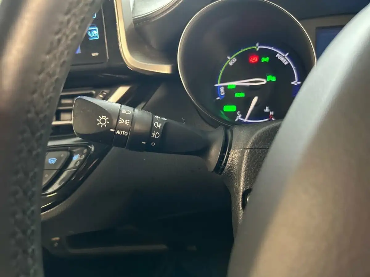 2018-toyota-c-hr-18-vvt-i-dynamic-foc-sport-pack-big-40