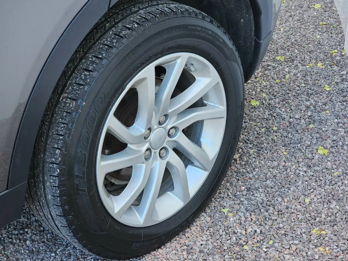 2019-land-rover-discovery-sport-20td4-se-tech-180ps-auto-big-35