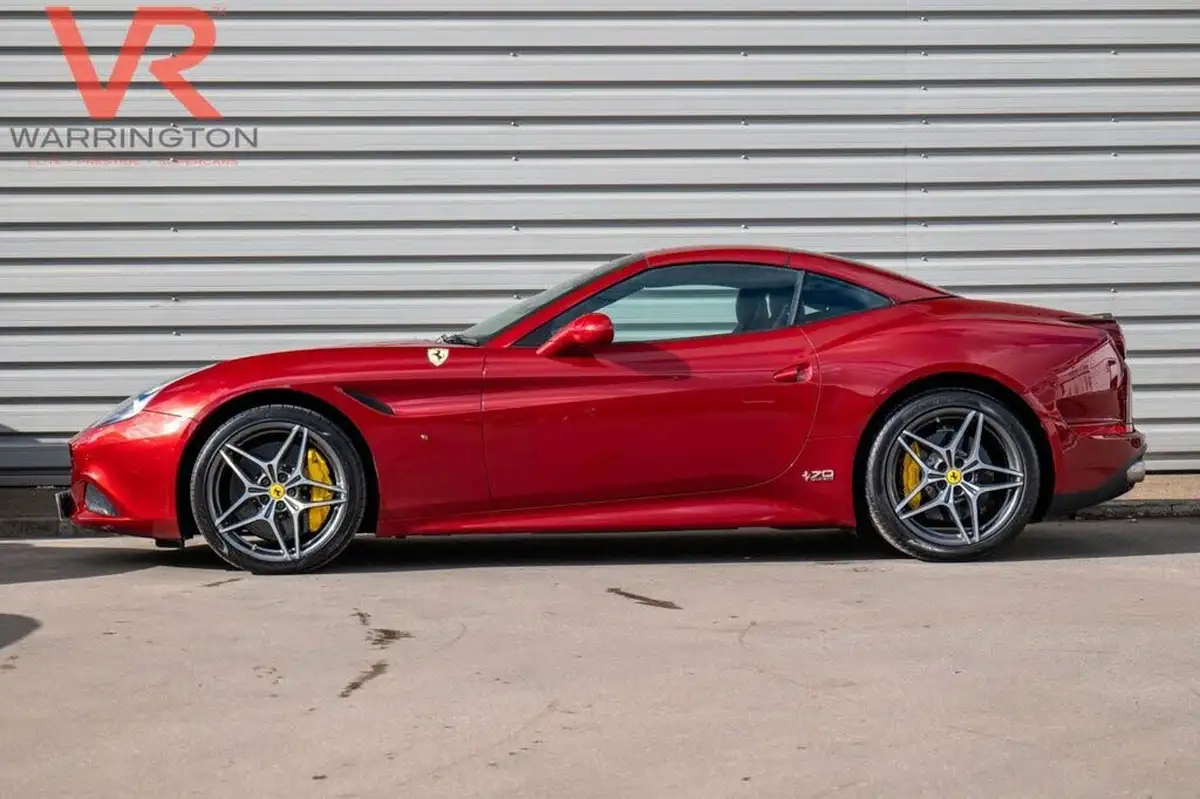 2014-ferrari-california-39-t-big-7