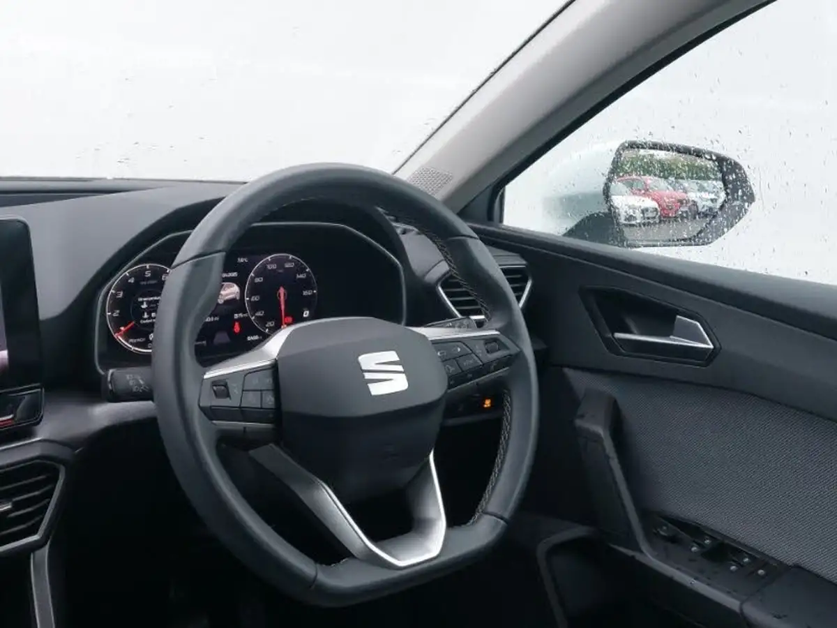 2022-seat-leon-10-tsi-evo-se-dynamic-hatchback-big-9
